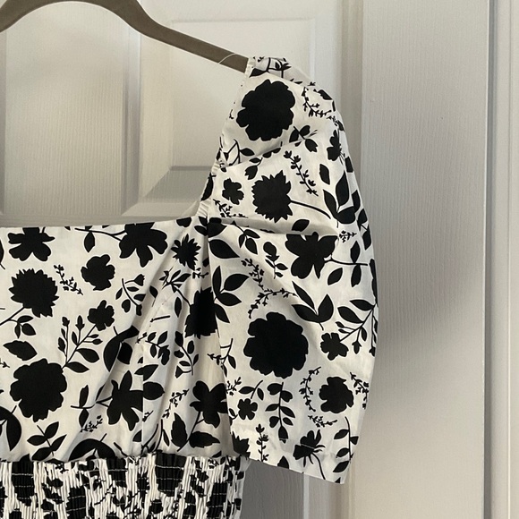 Aqua Black and White Floral Tiered Maxi Dress with Smocked Waist - Picture 4 of 6